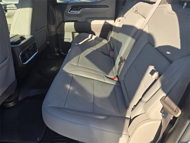 New 2026 GMC Sierra 1500 SLT image 7