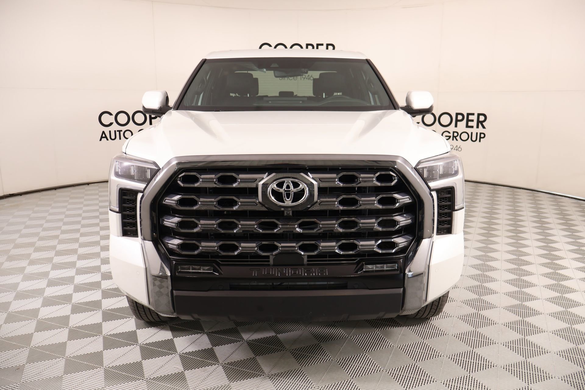 Used 2025 Toyota Tundra Platinum AWD/4WD image 10