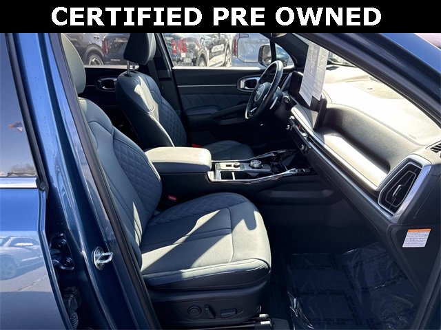 Certified 2025 Kia Sorento SX Prestige image 9