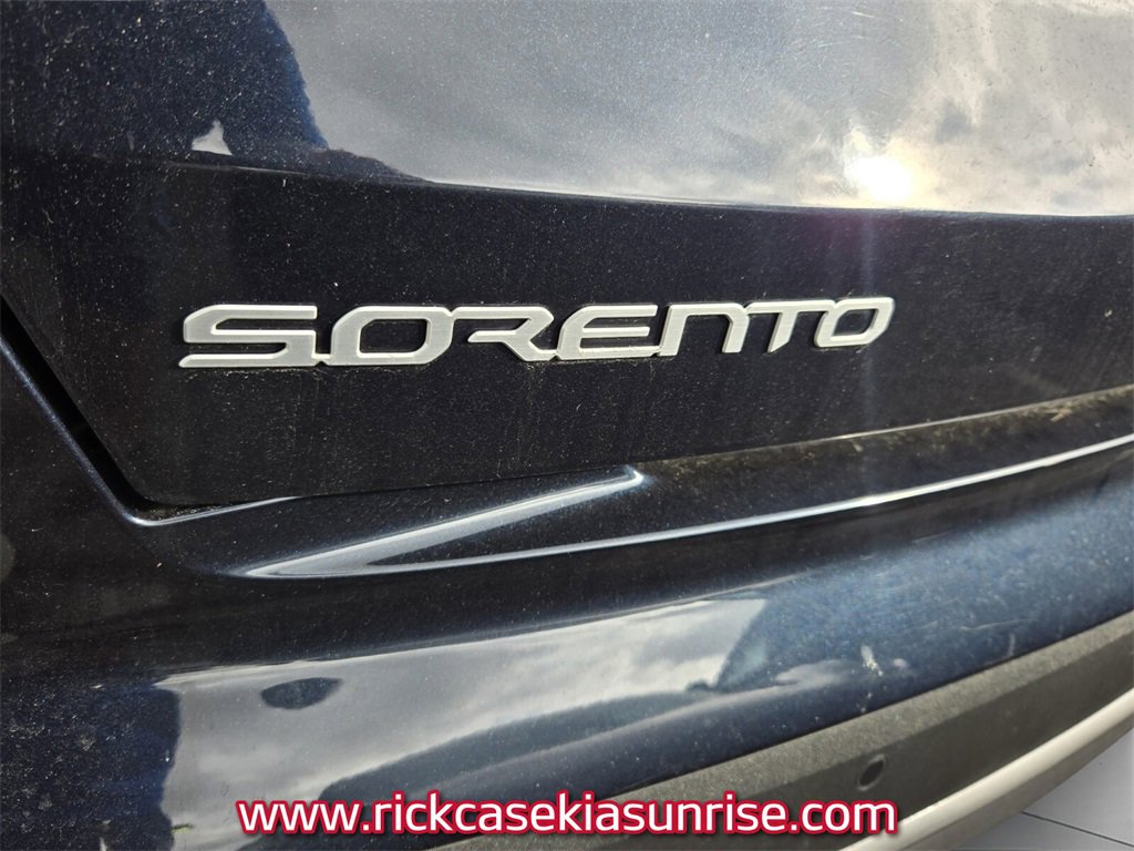 Used 2023 Kia Sorento SX Prestige image 9