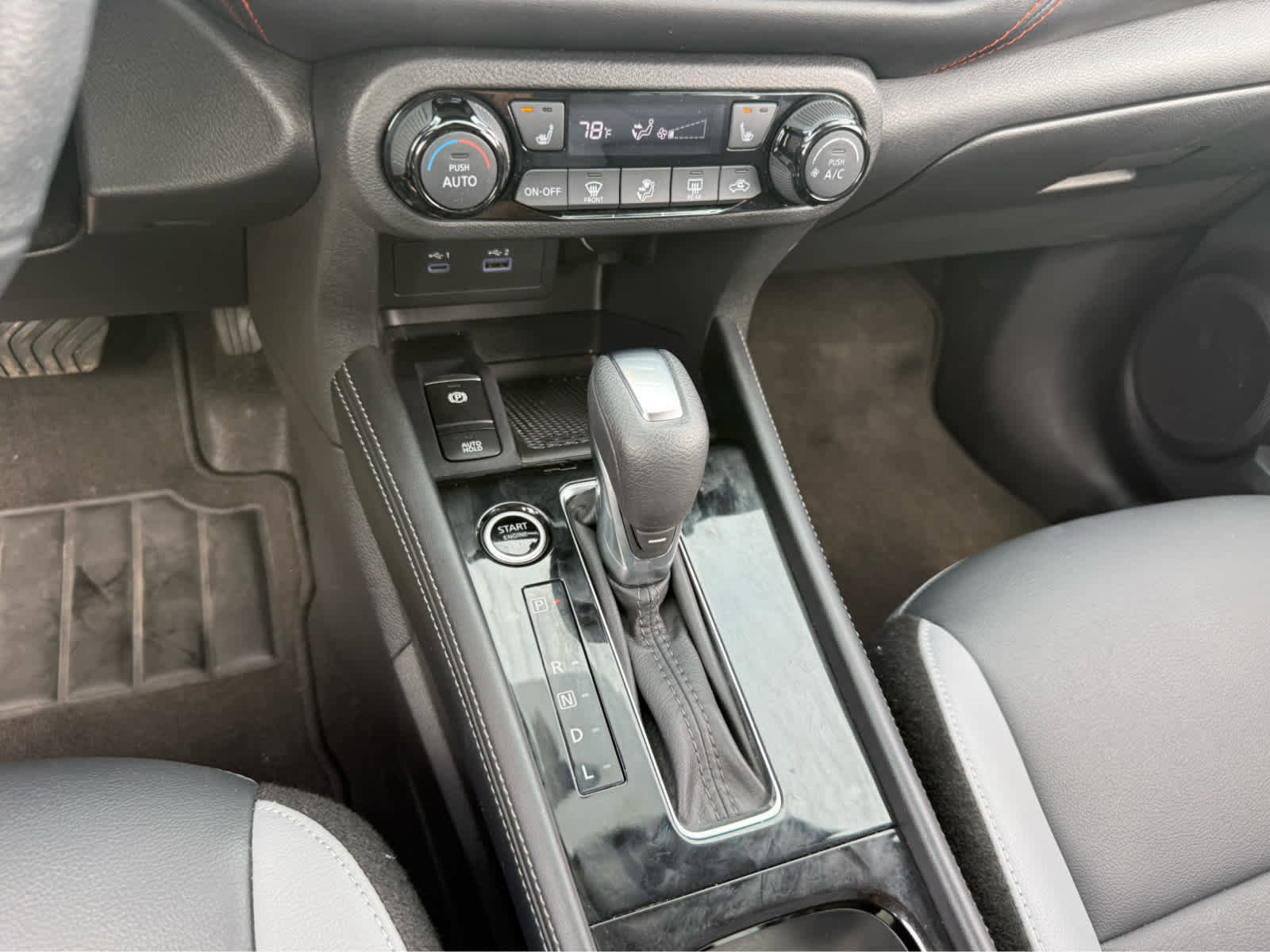 Used 2024 Nissan Kicks SR w/ SR Premium Package image 27