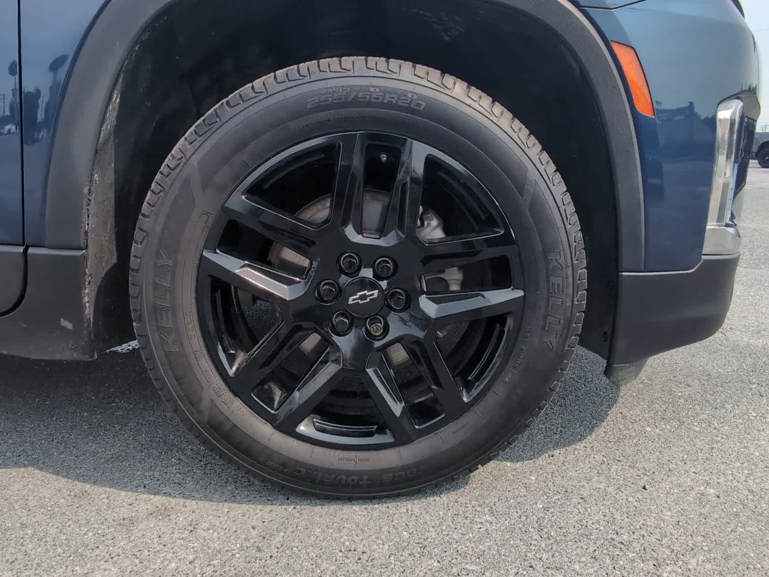 Used 2023 Chevrolet Traverse LT FWD image 14