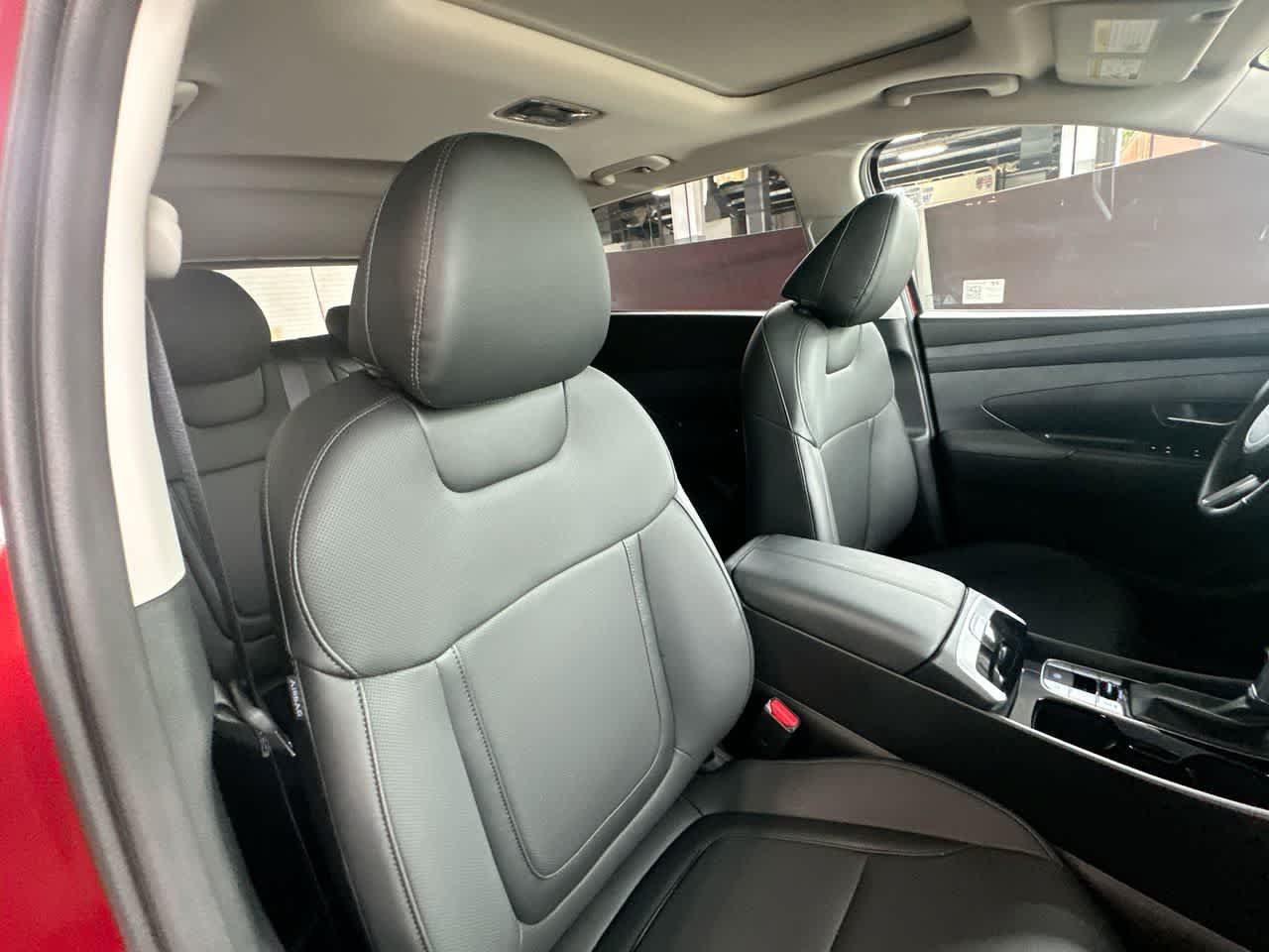 Used 2025 Hyundai Tucson SEL FWD image 27
