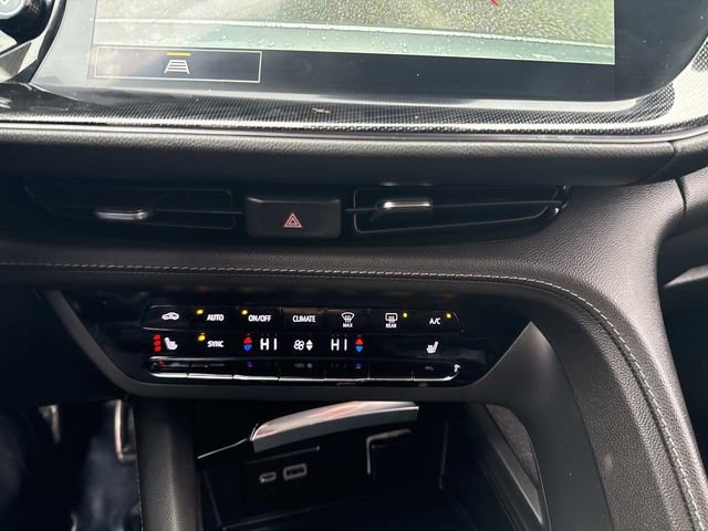 Used 2023 Buick Envision Essence w/ Sport Touring Package image 26