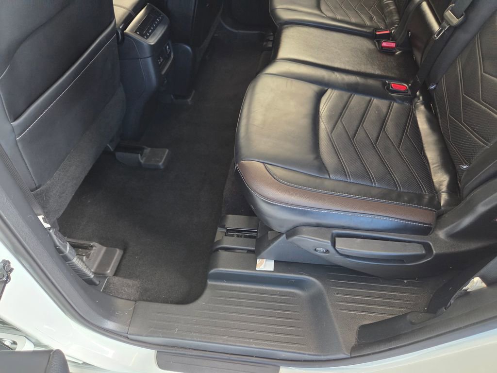 Used 2022 Nissan Pathfinder Platinum w/ Cargo Package image 21