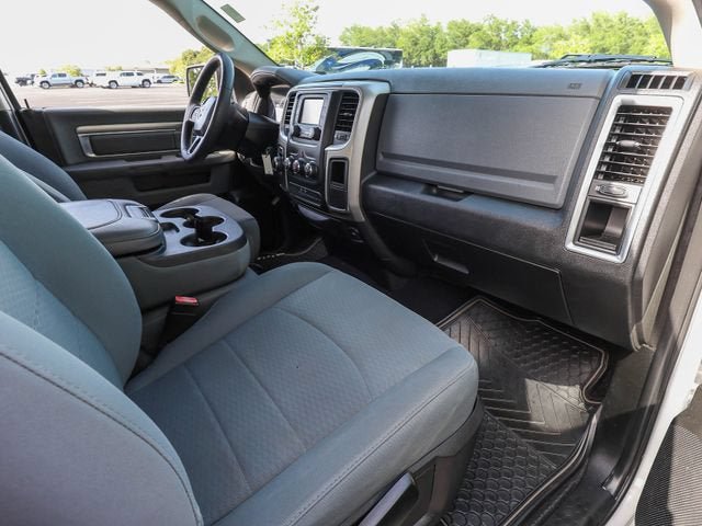 Used 2019 RAM 1500 Classic SLT RWD image 21