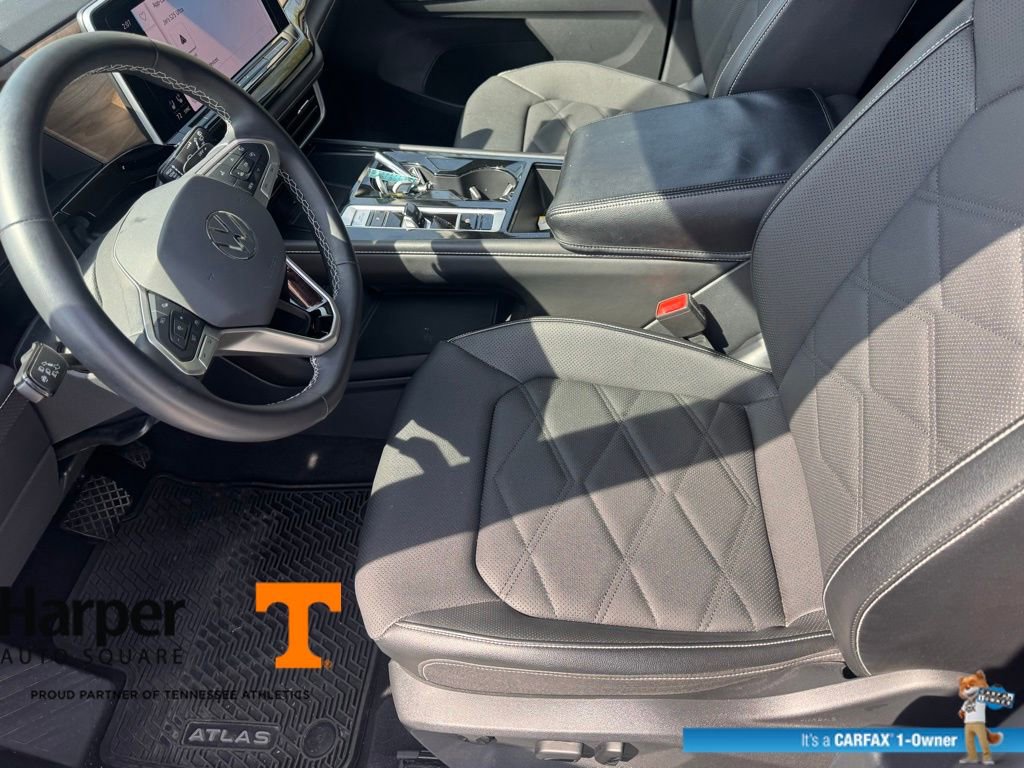 Used 2024 Volkswagen Atlas SE image 13
