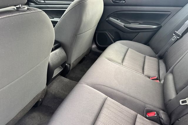 Used 2025 Nissan Altima 2.5 S image 13