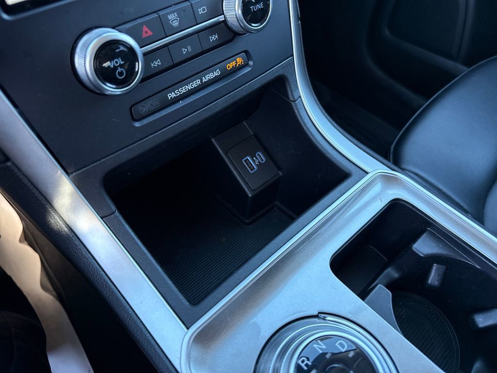 Used 2023 Ford Edge SEL image 37