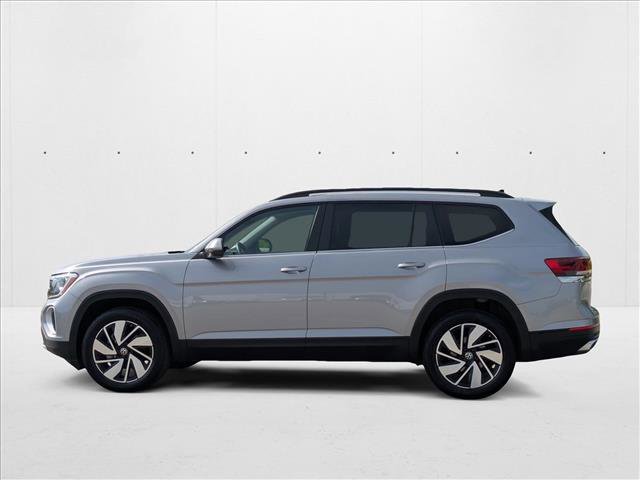Used 2024 Volkswagen Atlas SE image 2