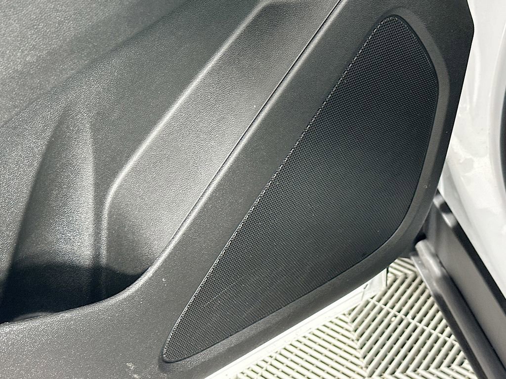 Used 2023 Chevrolet Equinox LS w/ Sport Edition image 26