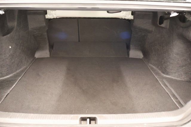 Used 2025 Toyota Camry SE image 27