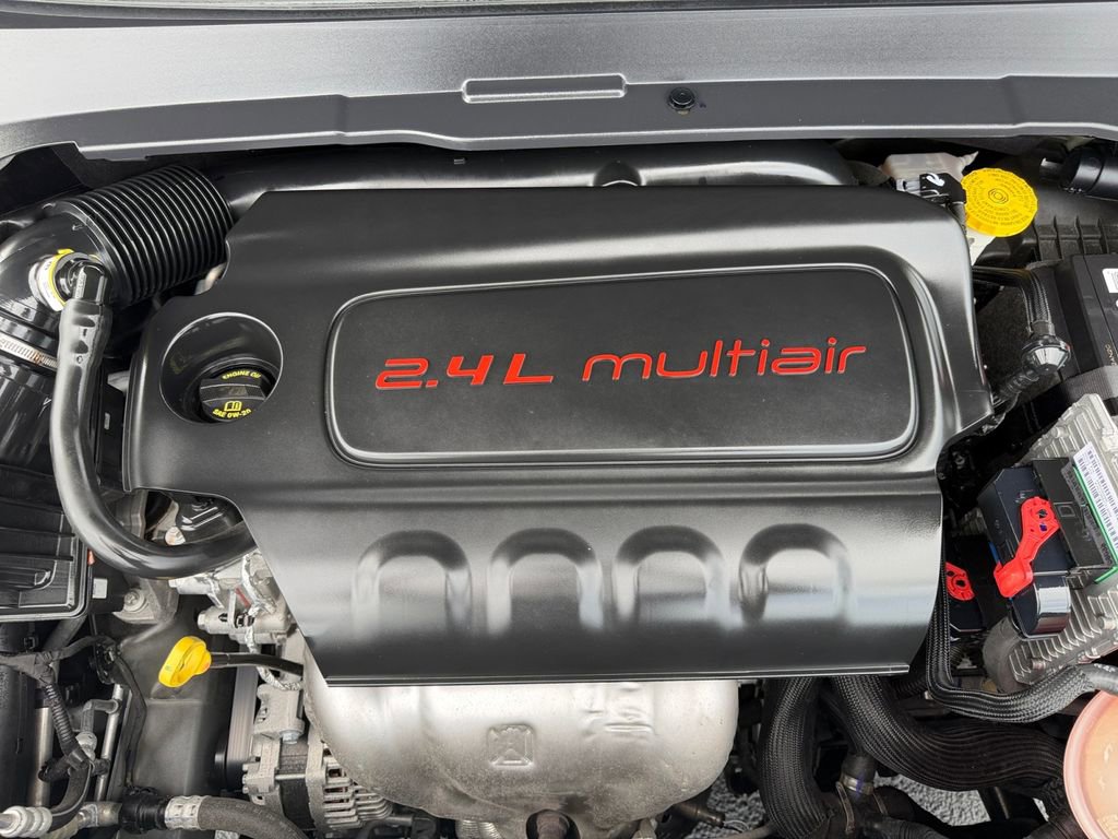 Used 2022 Jeep Compass Latitude FWD image 20