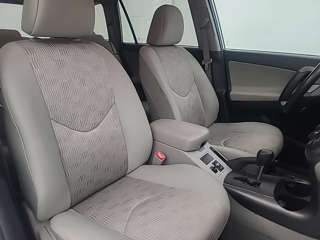 Used 2011 Toyota RAV4 4WD w/ Base L4 Extra Value Pkg image 16