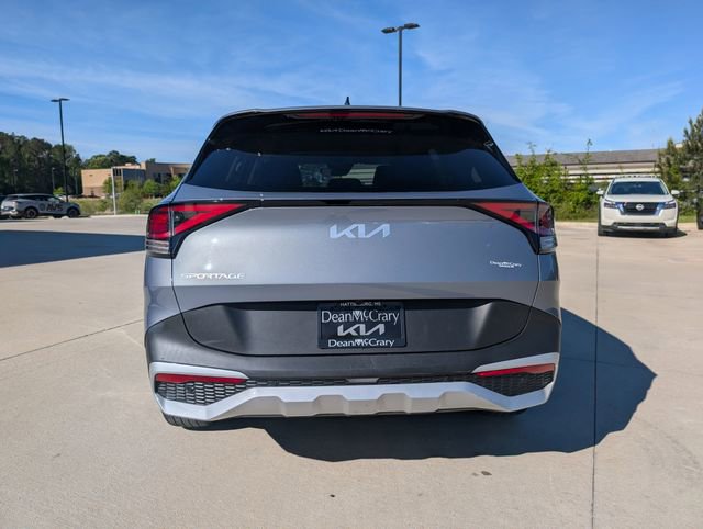 Used 2025 Kia Sportage EX image 4