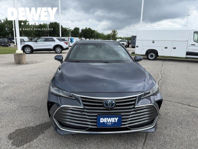 Used 2020 Toyota Avalon Limited w/ Advanced Safety Package FWD image 2