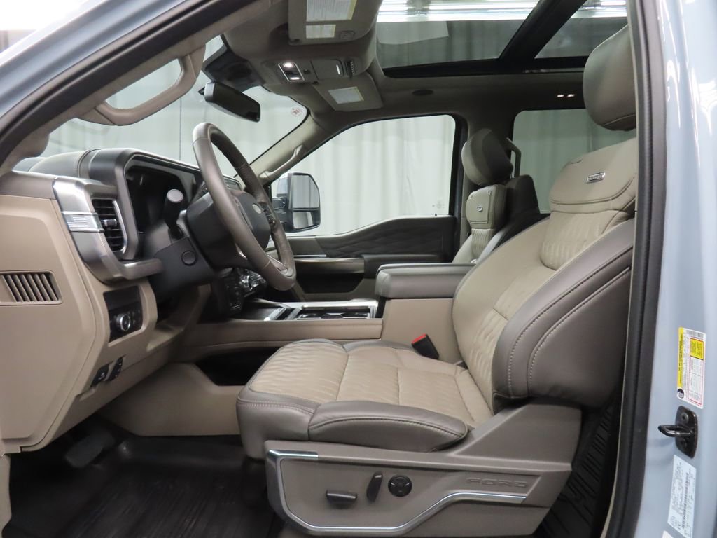 Used 2025 Ford F350 Platinum w/ Platinum Plus Package AWD/4WD image 12