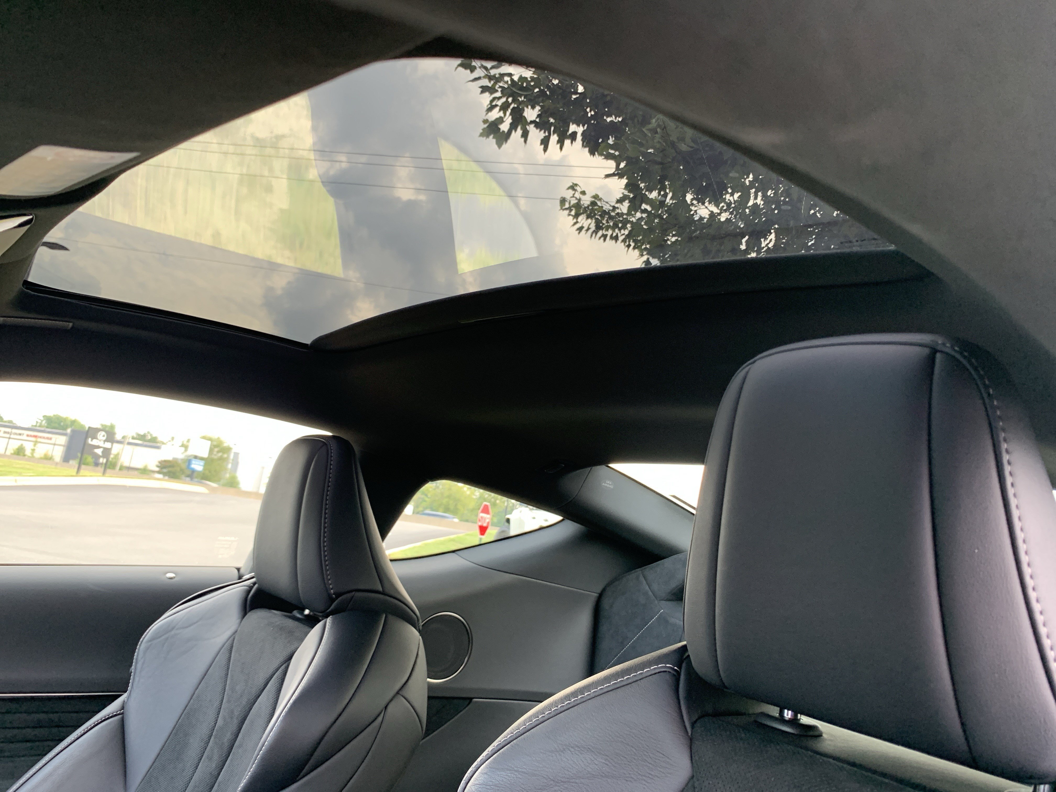 Used 2018 Lexus LC 500 Coupe w/ Sport Package RWD image 28