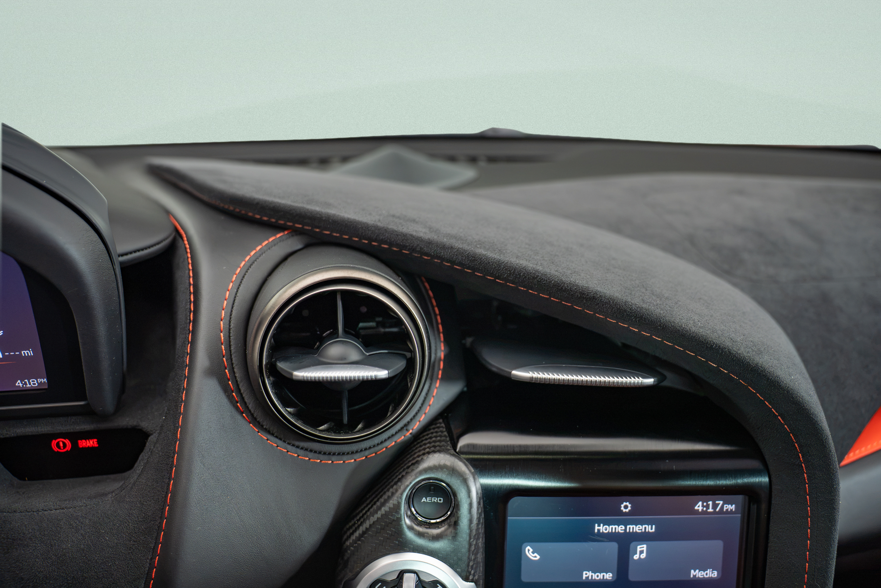 Used 2018 McLaren 720S Performance RWD image 14
