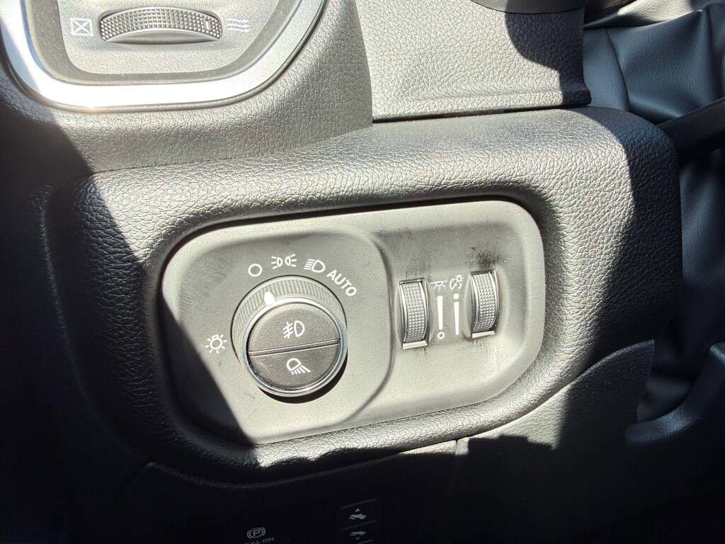 New 2026 RAM 1500 Laramie w/ Night Edition image 24