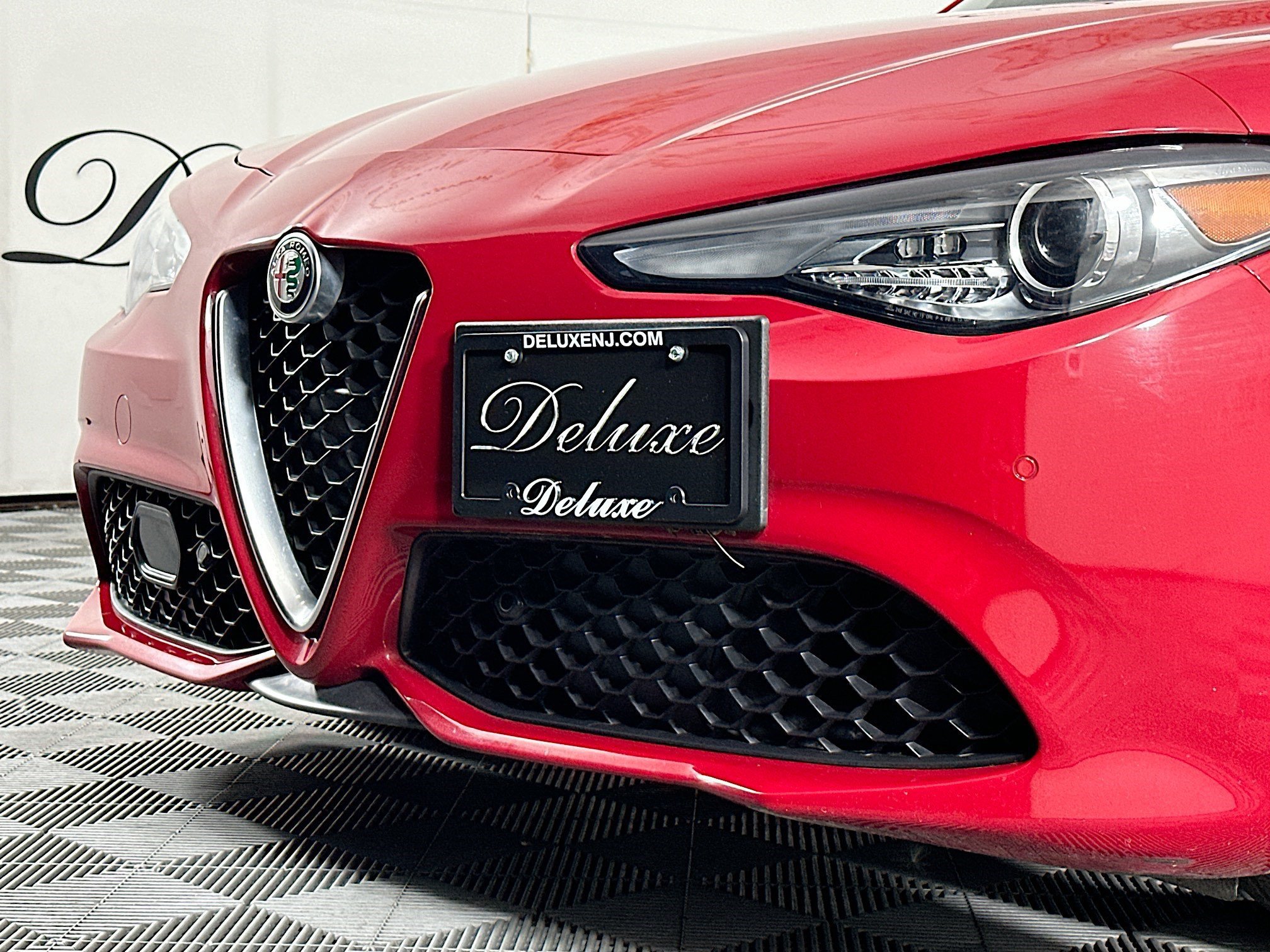 Used 2023 Alfa Romeo Giulia Veloce AWD/4WD image 35