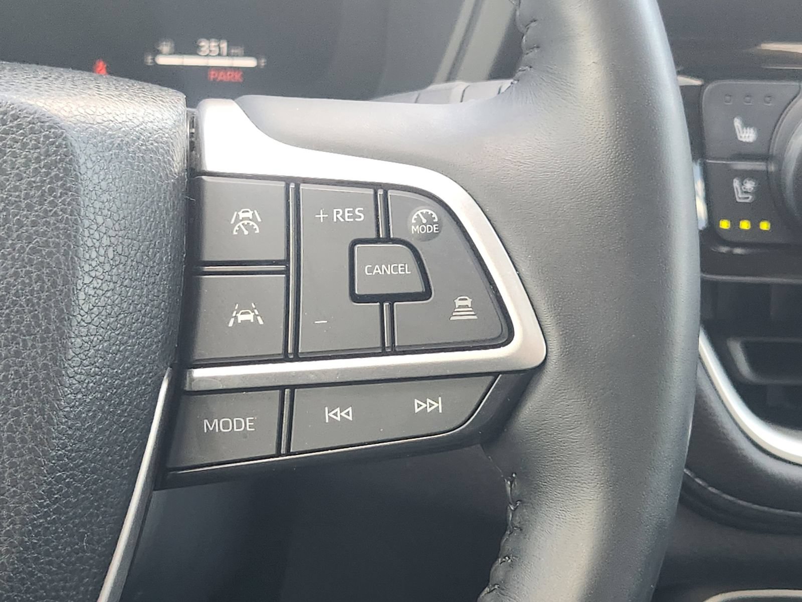 Used 2024 Toyota Grand Highlander FWD image 32