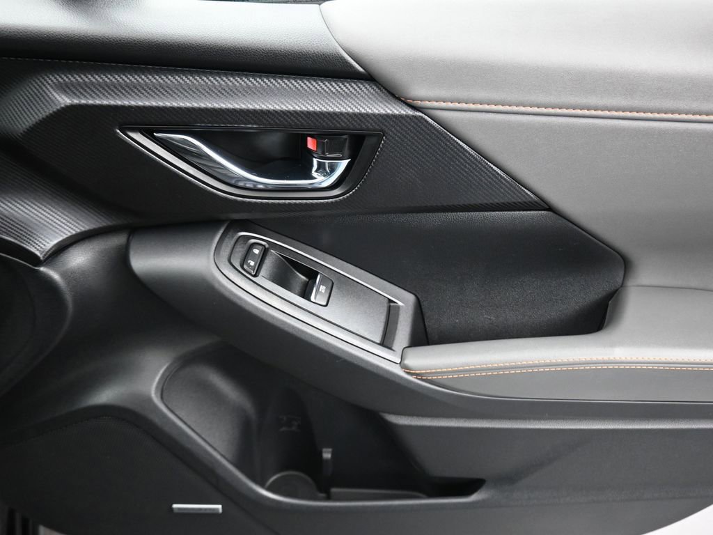 Used 2024 Subaru Crosstrek 2.5i Limited w/ Crosstrek Mirror Package AWD/4WD image 38