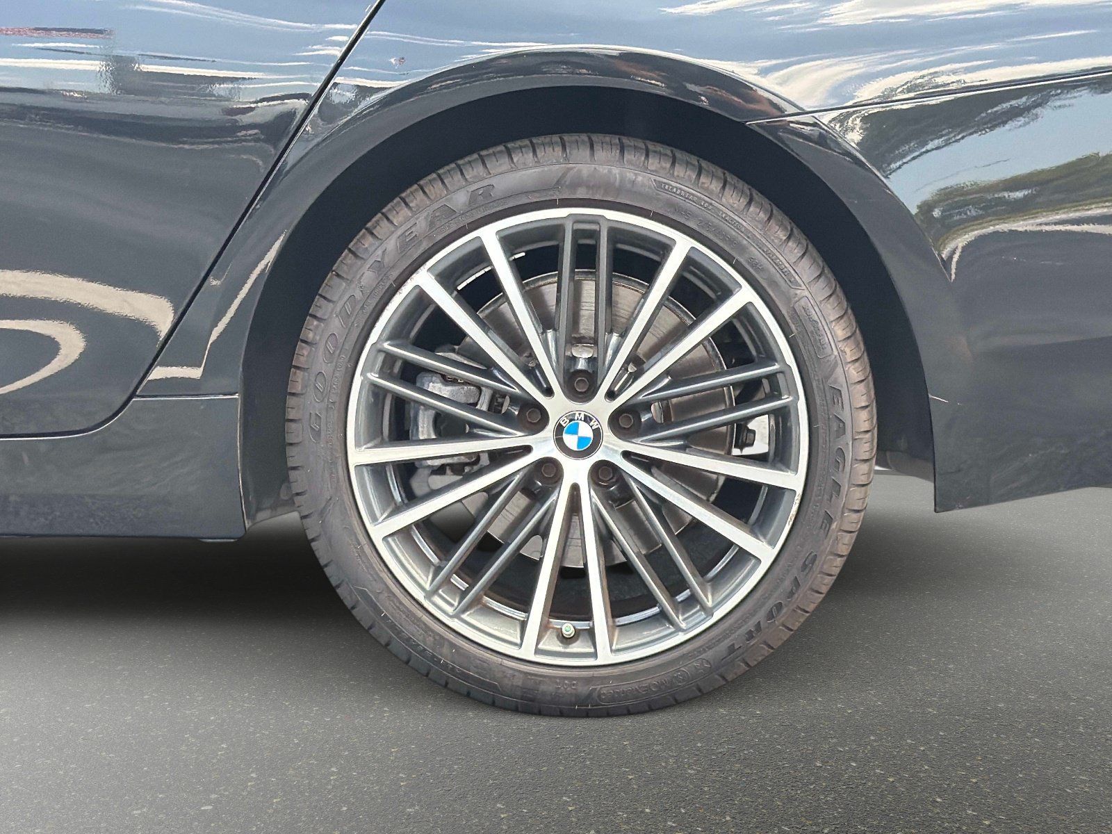 Used 2023 BMW 540i xDrive w/ Premium Package AWD/4WD image 14