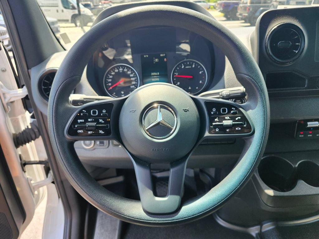 Used 2024 Mercedes-Benz Sprinter 2500 image 29