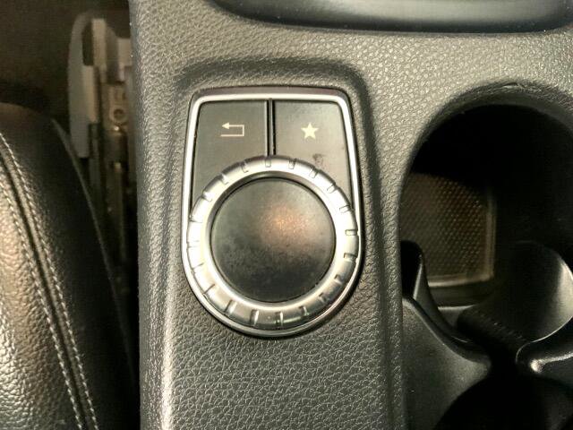 Used 2018 Mercedes-Benz GLA 250 4MATIC image 16