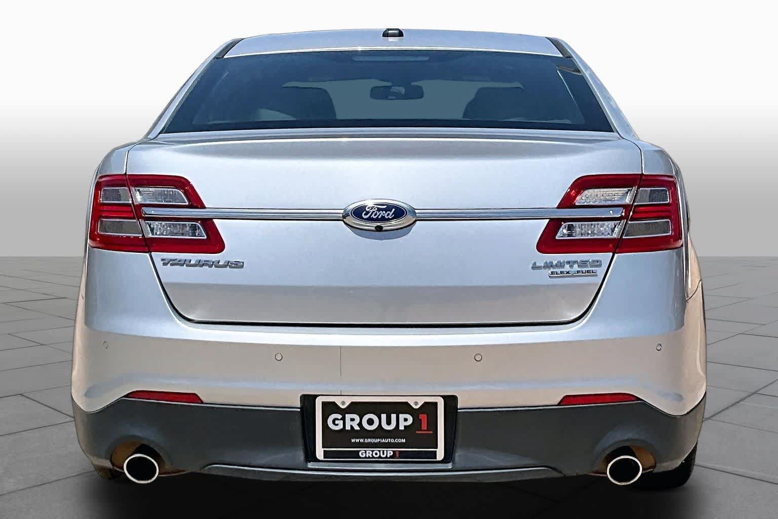 Used 2013 Ford Taurus Limited FWD image 4