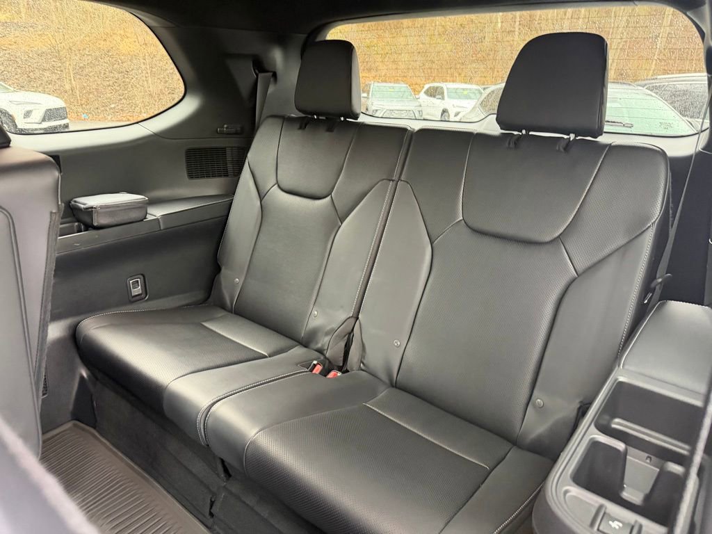 Used 2024 Lexus TX 350 AWD w/ Captains Chair Package image 17