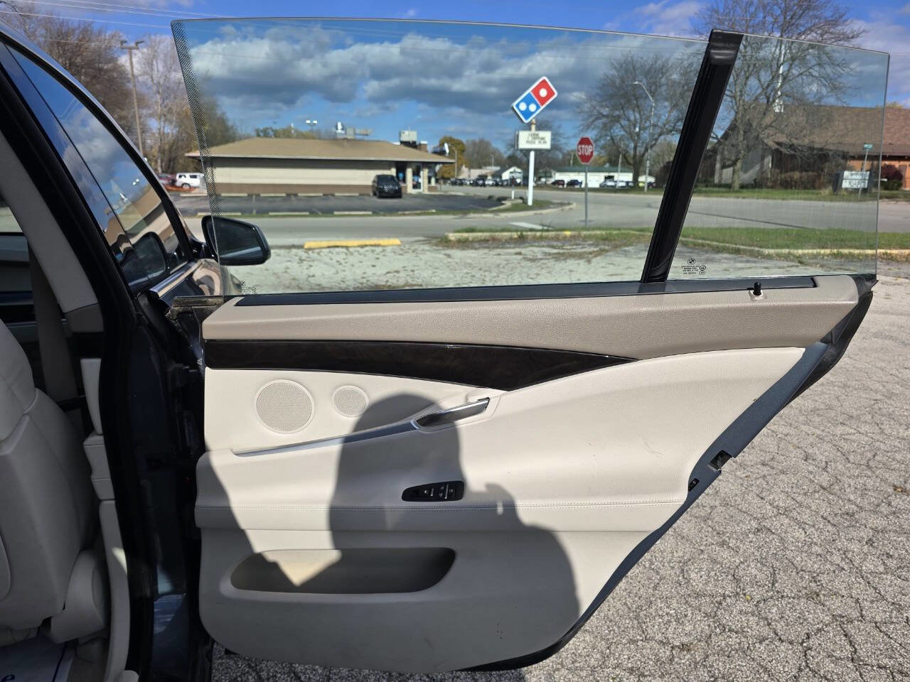 Used 2011 BMW 550i Gran Turismo xDrive 550i xDrive Gran Turismo AWD 4 w/ Active Ventilated Seat Pkg image 18