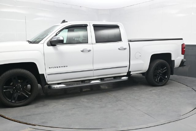 Used 2018 Chevrolet Silverado 1500 LTZ w/ Sport Package AWD/4WD image 3