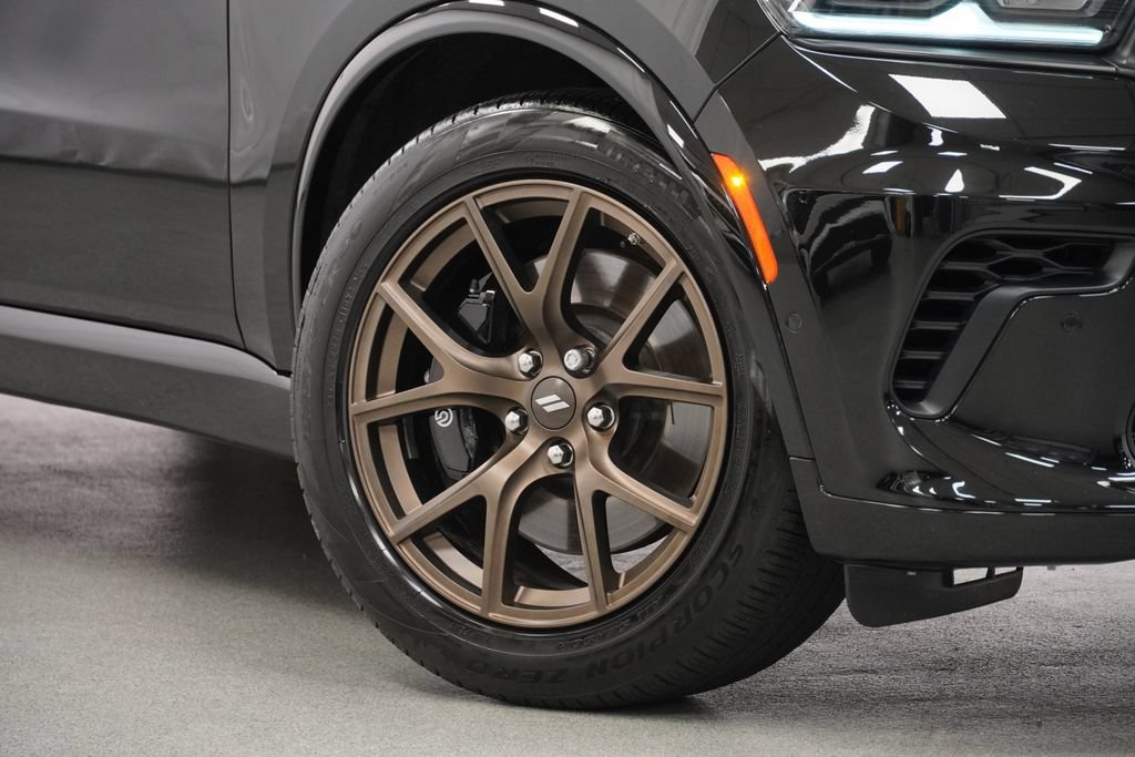 Certified 2025 Dodge Durango R/T AWD/4WD image 4