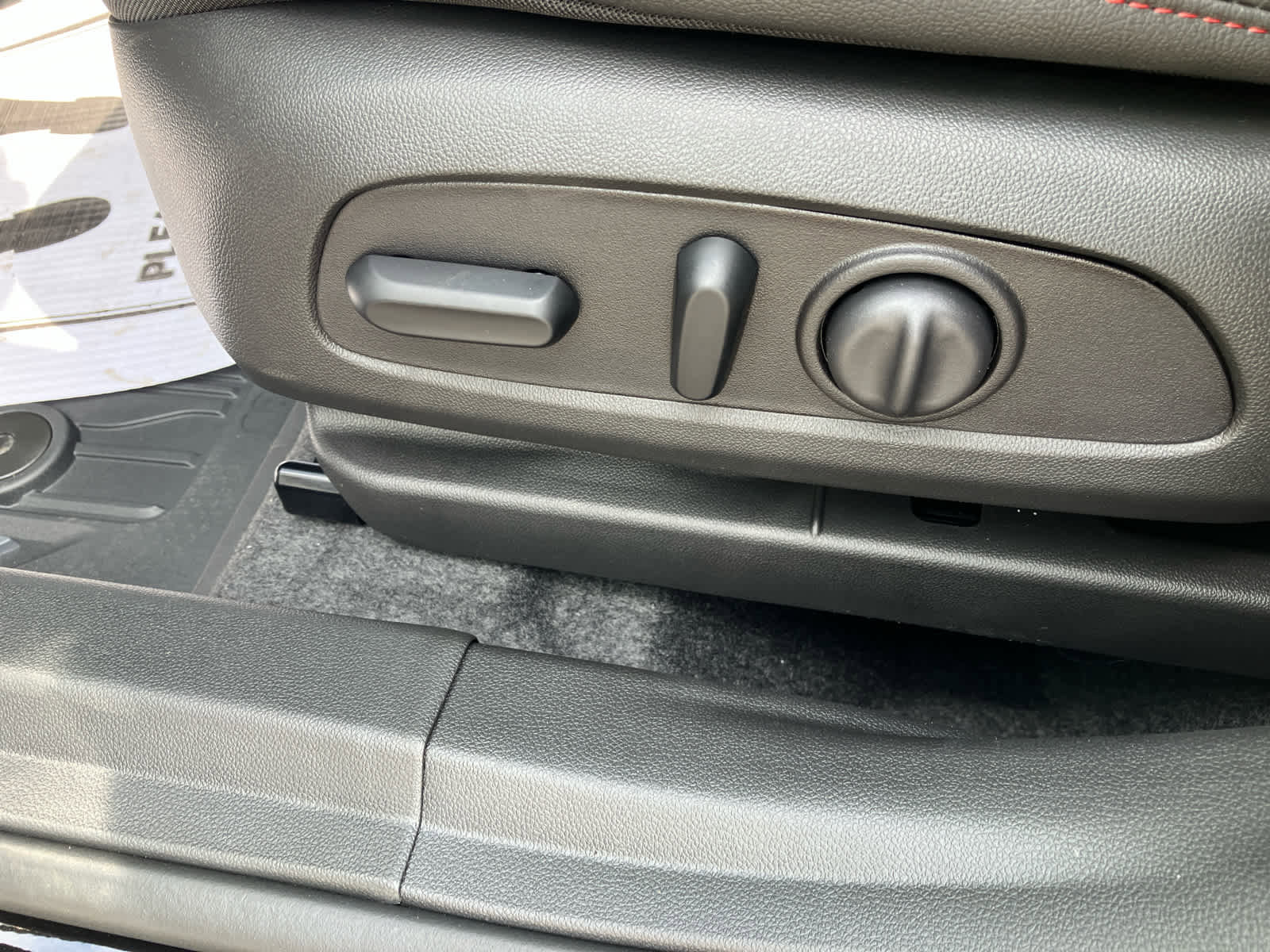 New 2026 Chevrolet Trax RS w/ Driver Confidence Package image 11