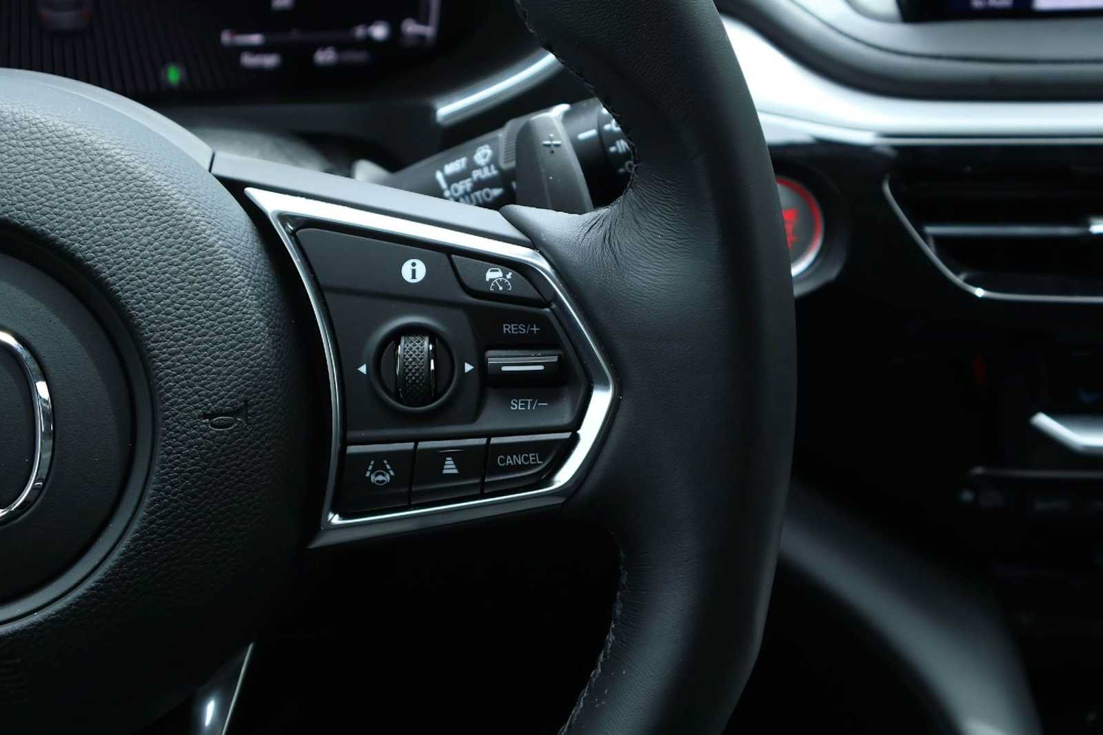 Certified 2026 Acura MDX w/ Technology Package FWD image 23