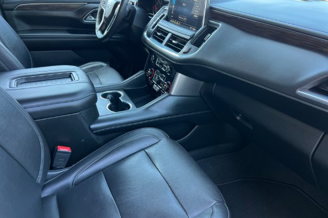 Used 2021 Chevrolet Suburban Z71 w/ Z71 Signature Package AWD/4WD image 19