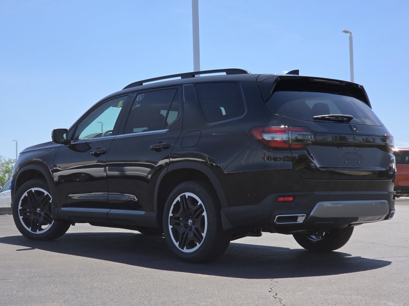 New 2026 Honda Pilot Touring image 18