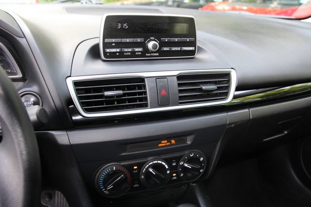 Used 2014 MAZDA MAZDA3 i Sport FWD image 24