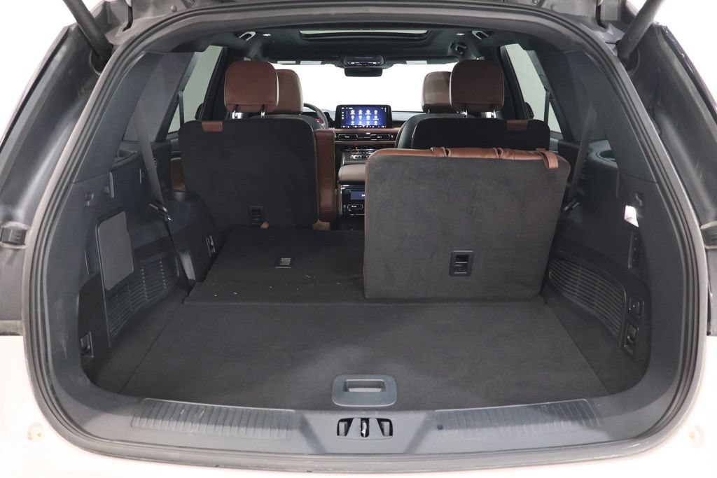 Used 2025 Lincoln Aviator Reserve w/ Illumination Package AWD/4WD image 38