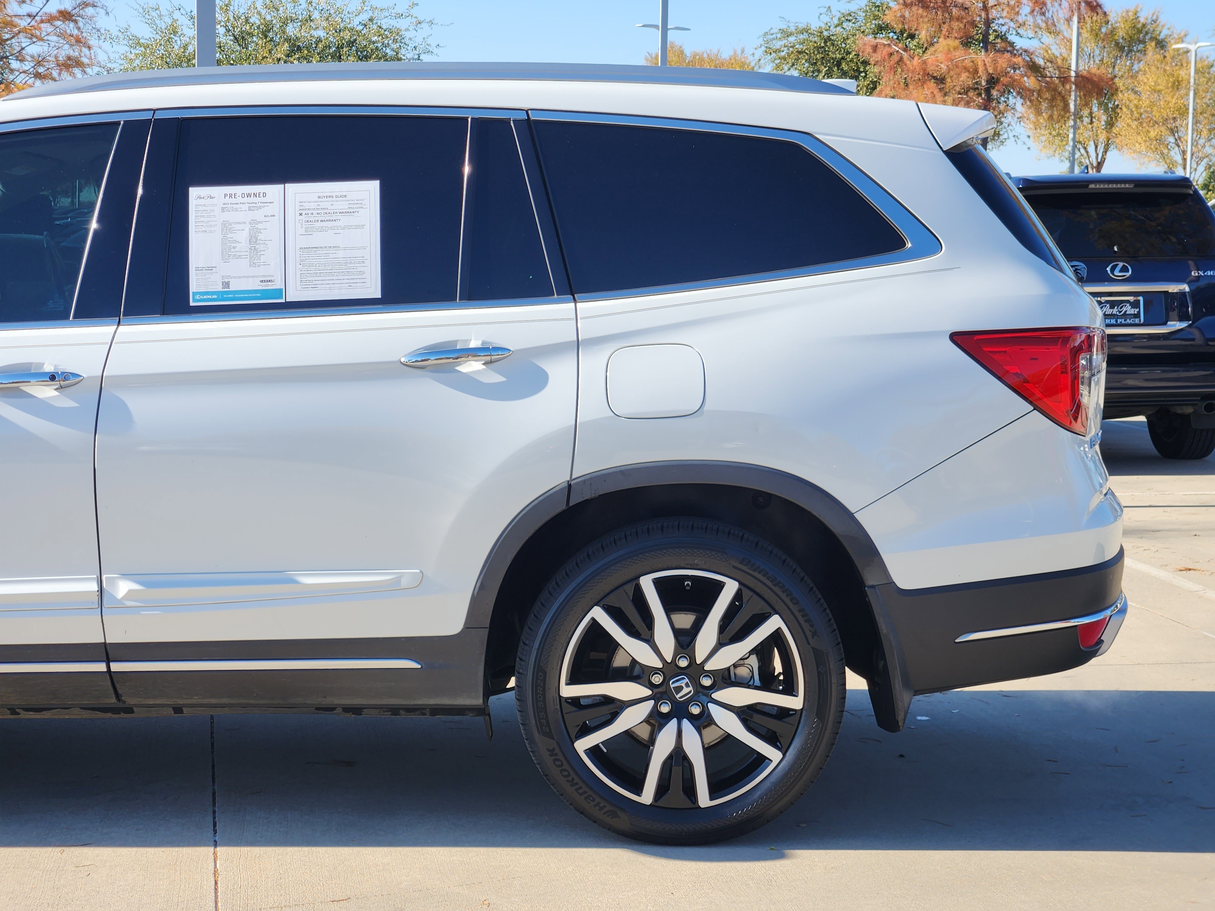 Used 2021 Honda Pilot Touring image 10