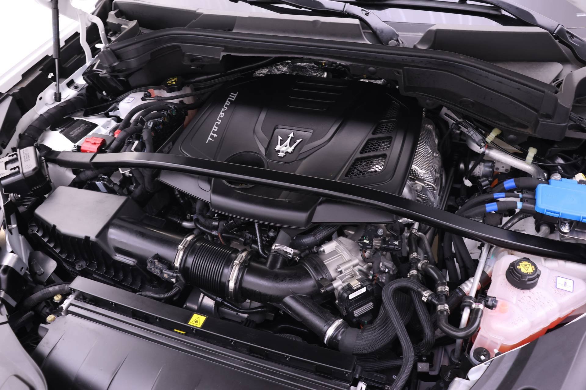 New 2024 Maserati Grecale GT image 16