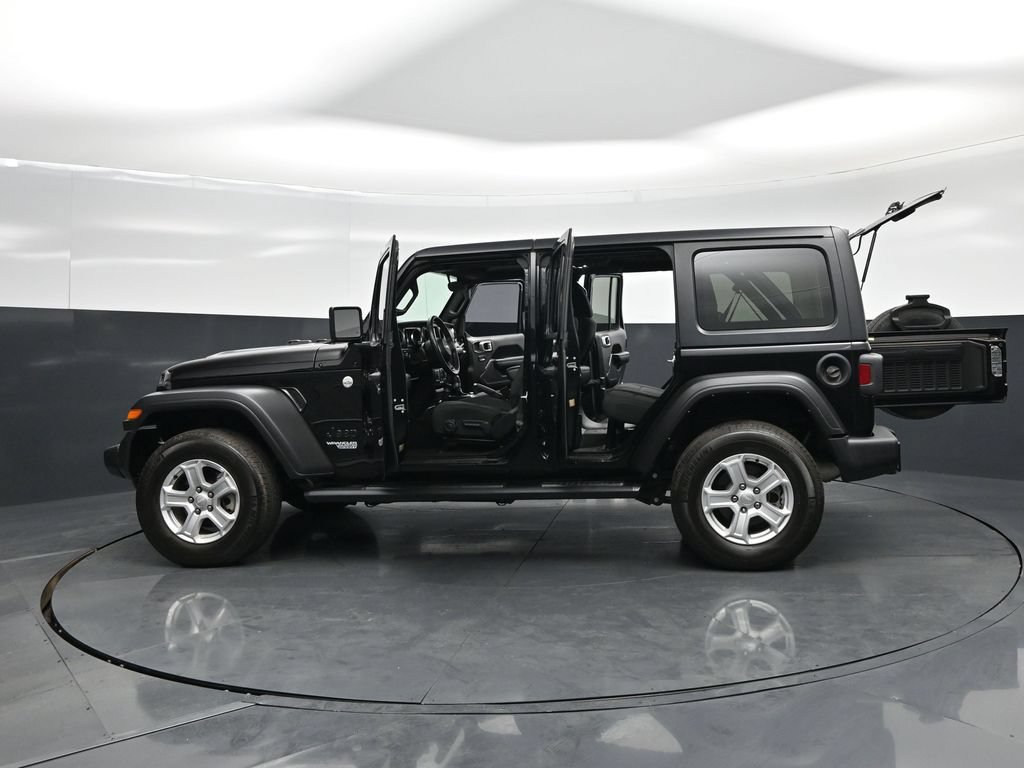 Used 2021 Jeep Wrangler Unlimited Sport AWD/4WD image 35