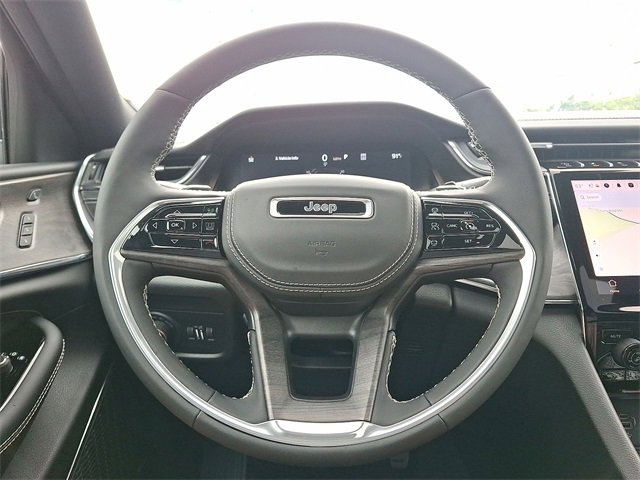 Certified 2024 Jeep Grand Cherokee Overland w/ Luxury Tech Group IV image 16