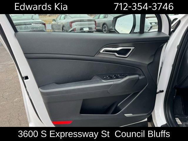 New 2026 Kia Sportage LX image 13