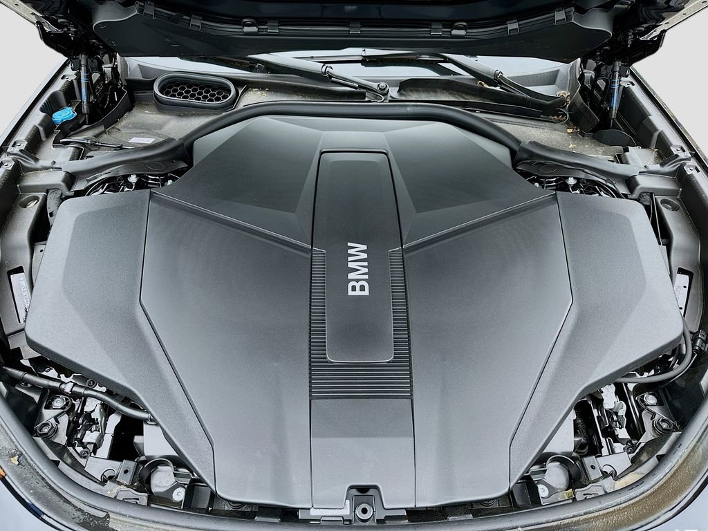 New 2026 BMW i7 xDrive60 AWD/4WD image 33
