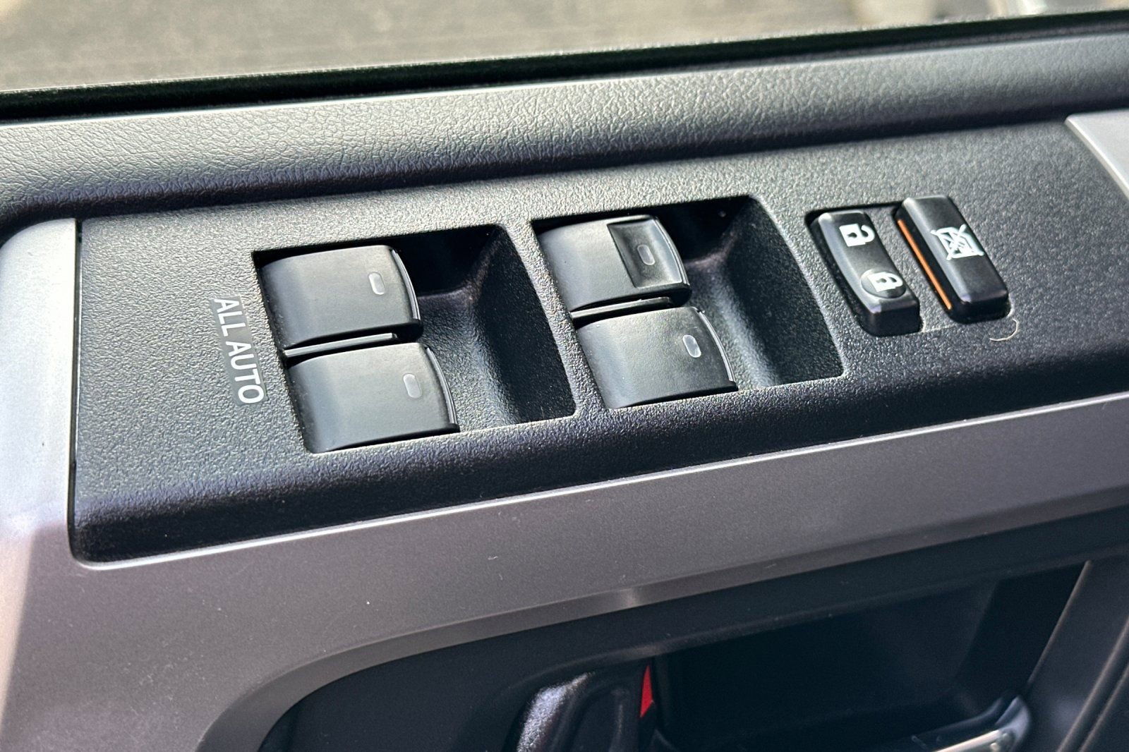 Used 2024 Toyota 4Runner SR5 AWD/4WD image 12