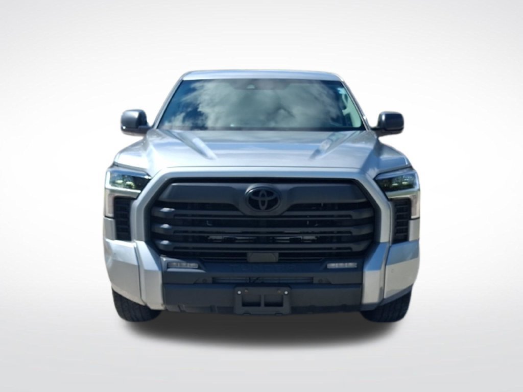 Used 2022 Toyota Tundra SR5 w/ Convenience Package RWD image 3