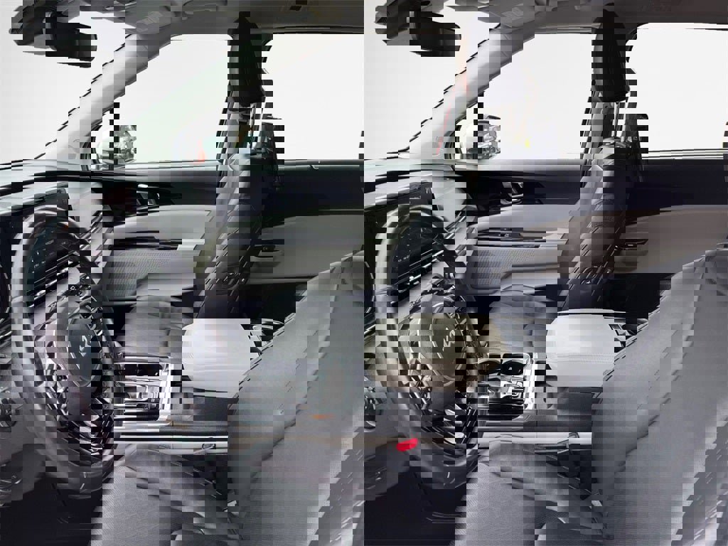 Used 2022 Kia Carnival SX image 12